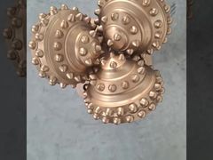 Penambangan bit trione untuk batuan keras menengah