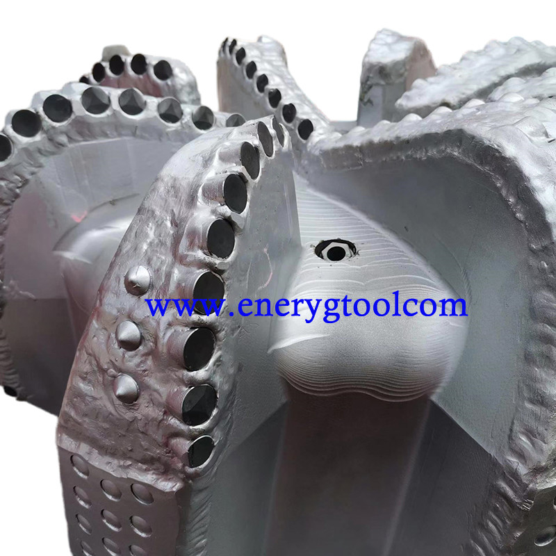 China Manufactured Matrix Body Diamond PDC Drill Bit for Water Well Oilfield Rock Cutting
