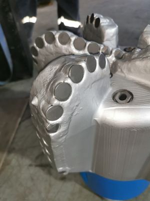 PDC 13.125 Inch 5 Blade Wing Diamond Drill Bit of Oilfield Well Drilling