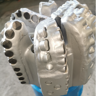 PDC API Drill Bit untuk Pengeboran Sumur Air